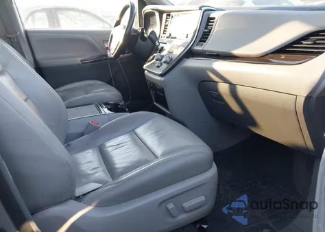 2018 Toyota Sienna Xle 8 Passenger из США, поврежденный, VIN 5TDYZ3DC3JS958031